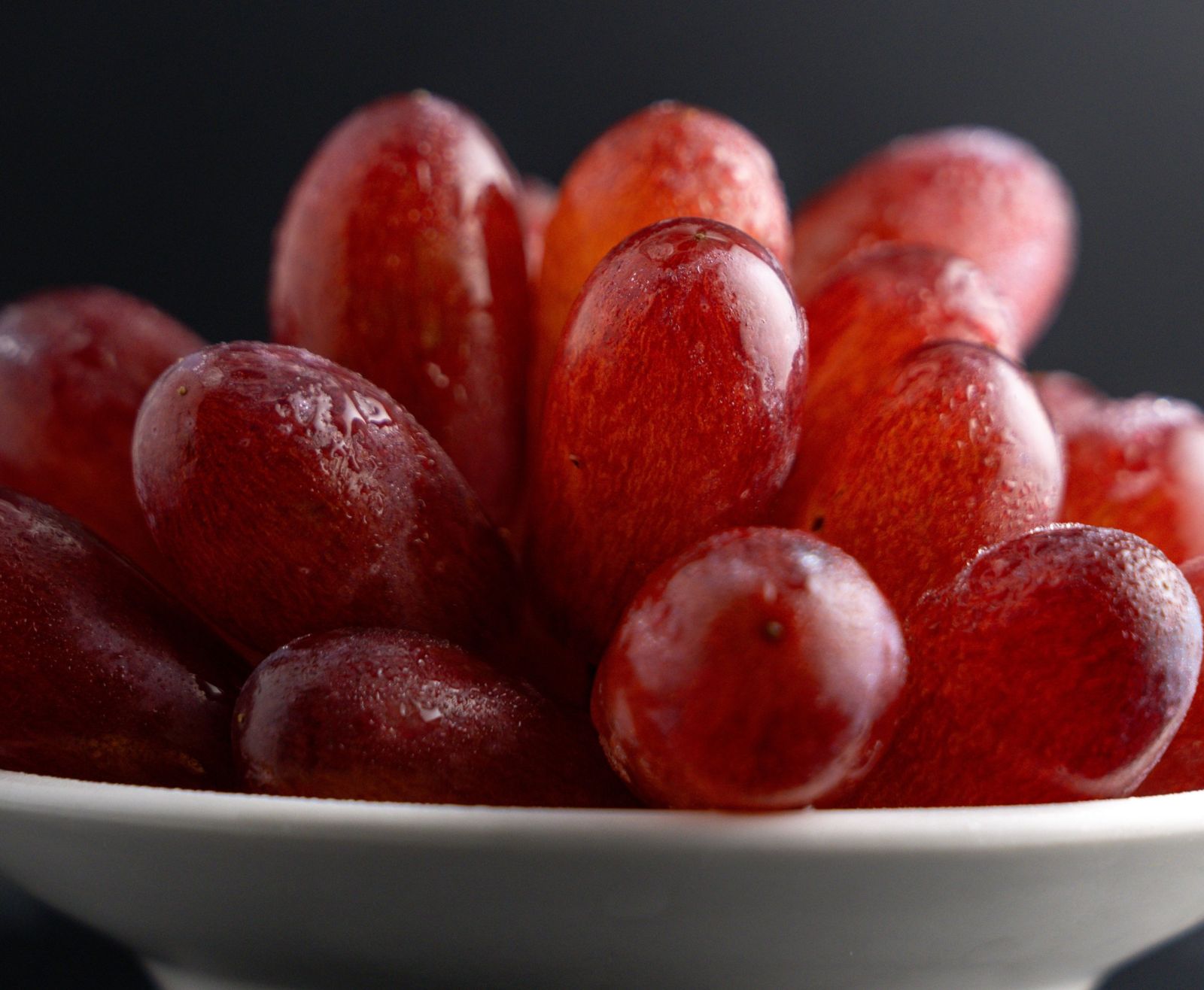 Red seedless grapes