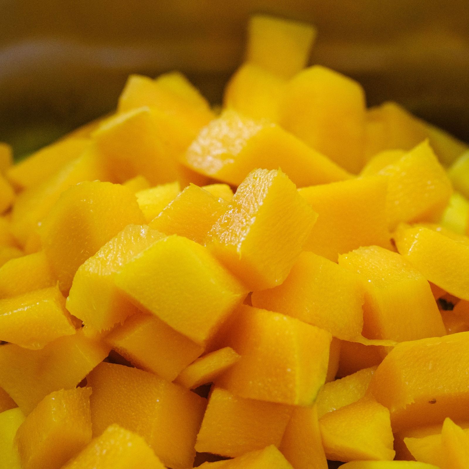 Mango chunks